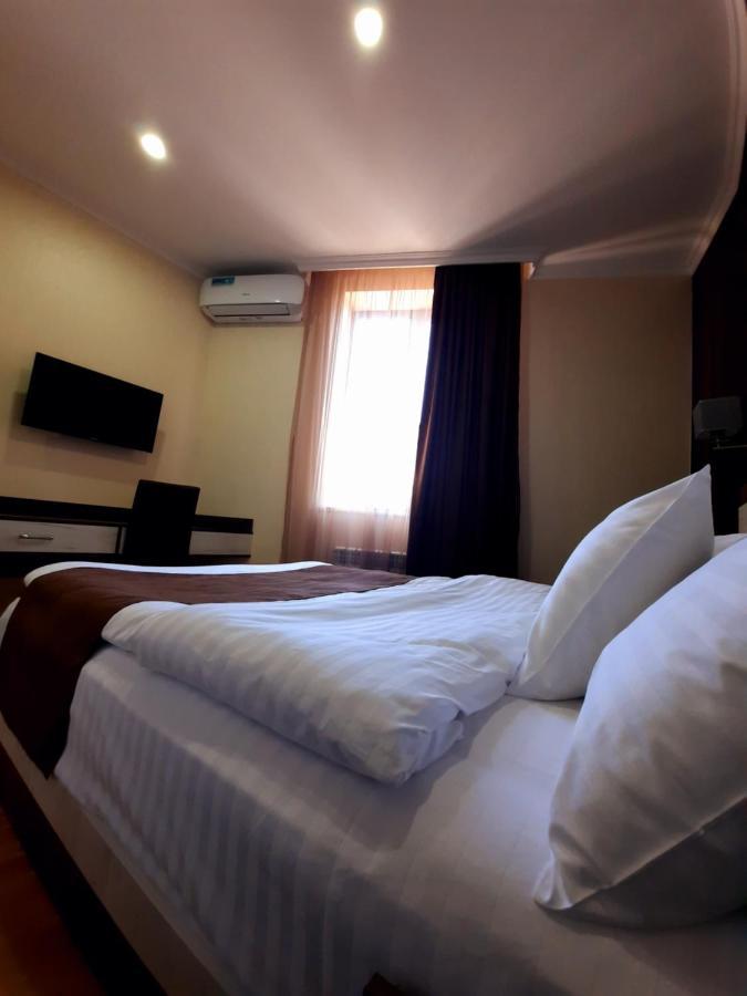 Cherry Garden Boutique Hotel Yeghegnadzor Εξωτερικό φωτογραφία