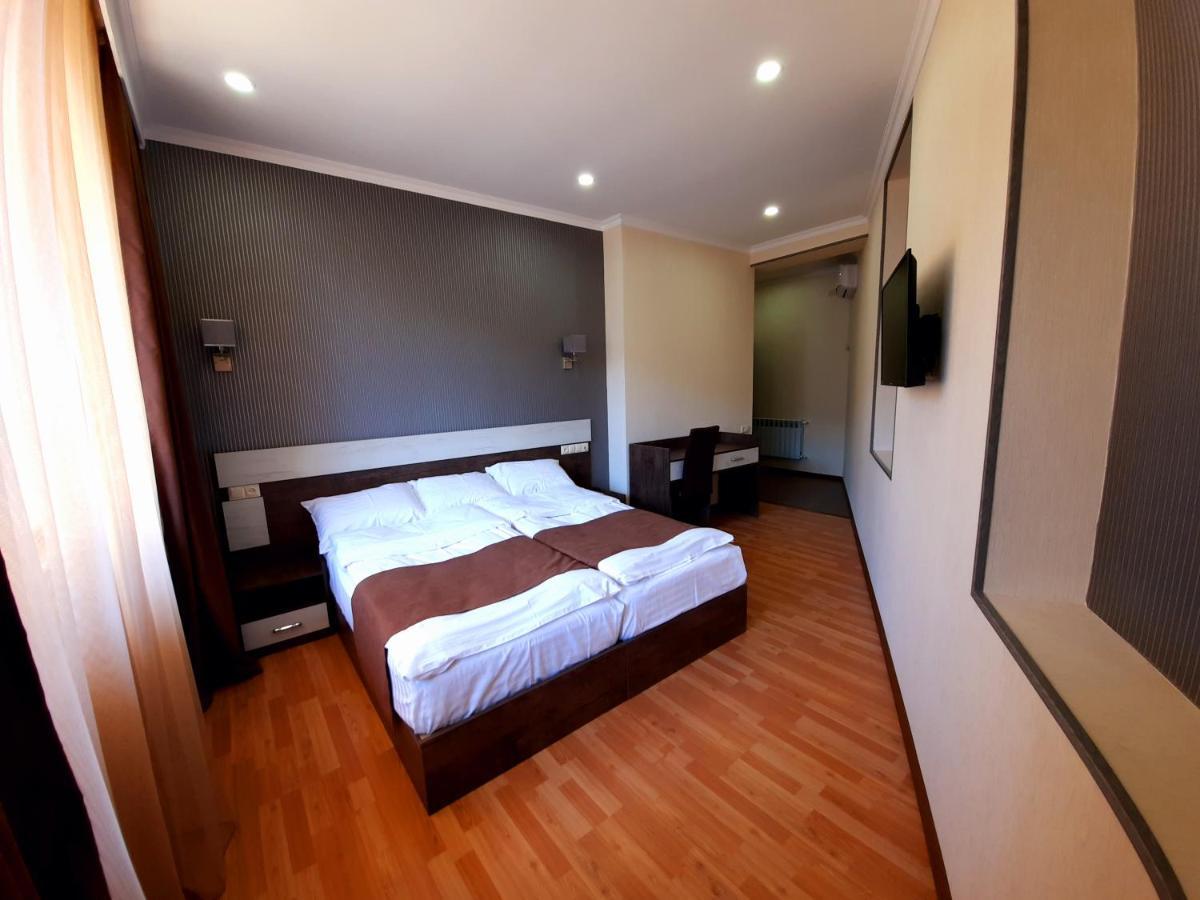 Cherry Garden Boutique Hotel Yeghegnadzor Εξωτερικό φωτογραφία